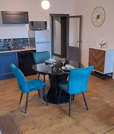 Appartement Chez Germaine à Murat  Extérieur photo
